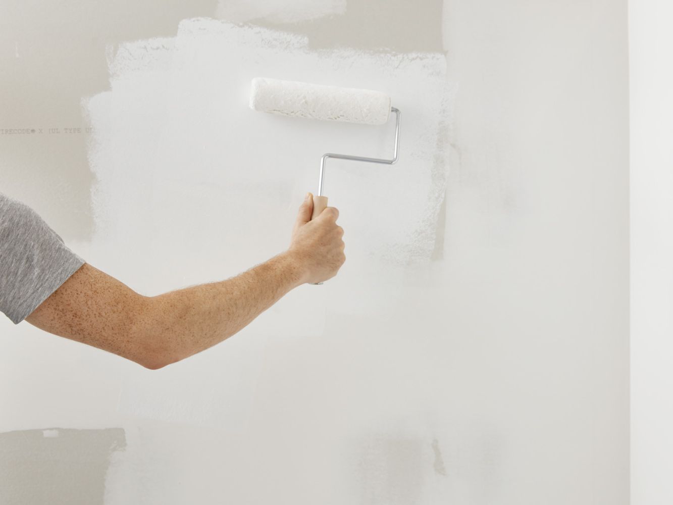 HANG AND PAINT YOUR DRYWALL
